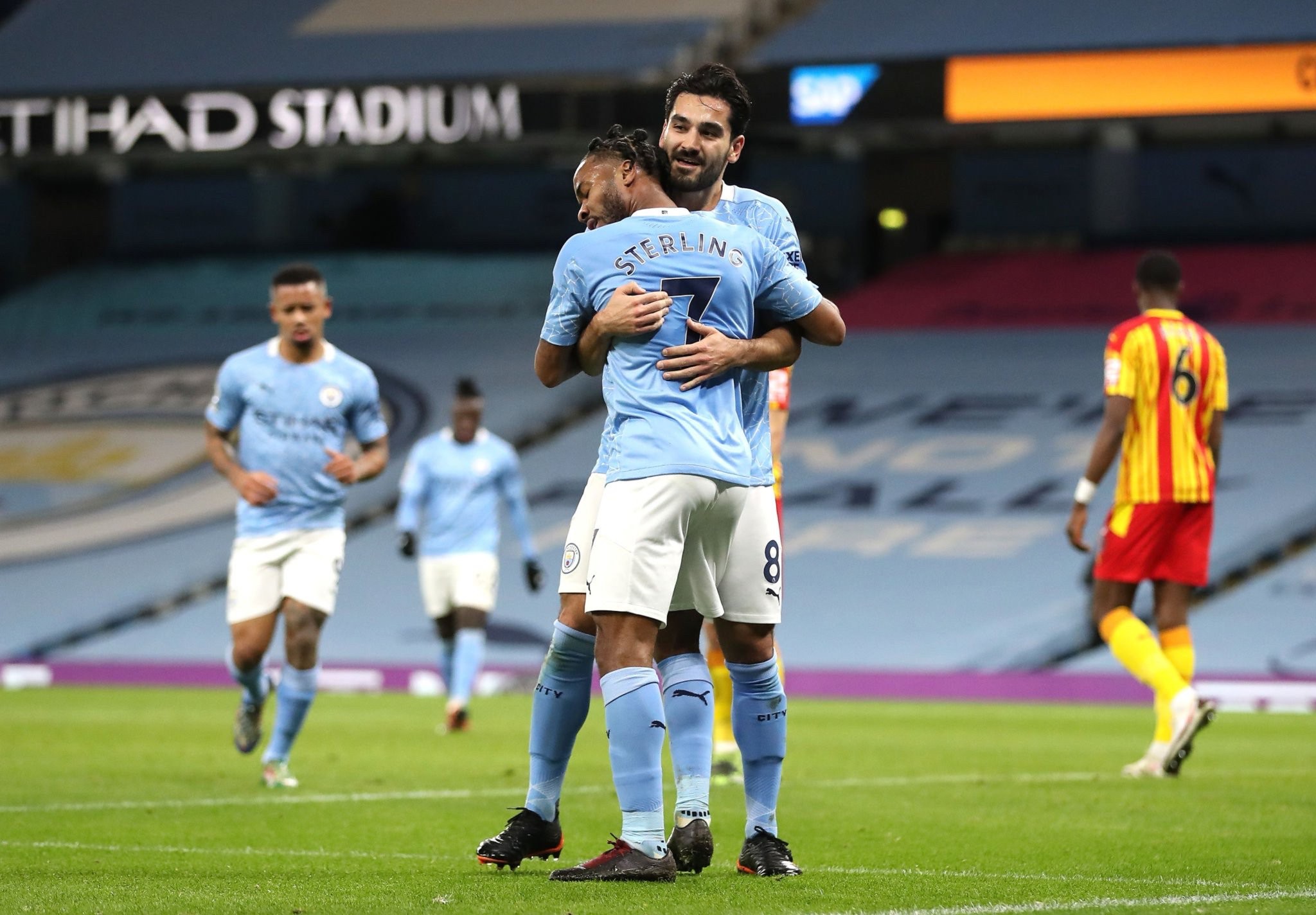 是赛场上的 是赛场上的